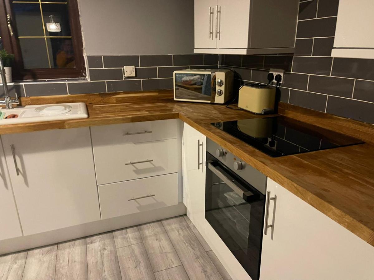Lakeside View 2 Bedroom House Birmingham Luaran gambar