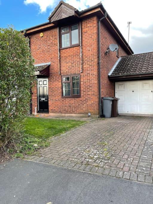 Lakeside View 2 Bedroom House Birmingham Luaran gambar